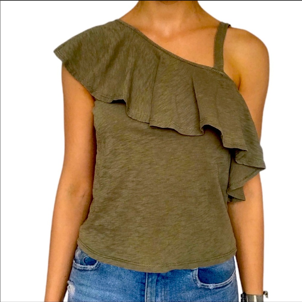 Altar’d state one sleeve top
